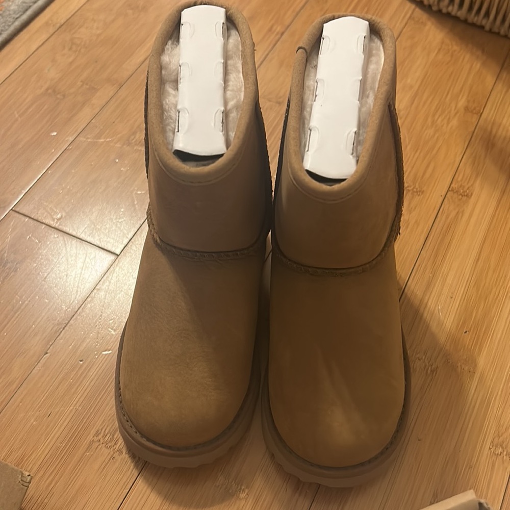 Uggs brand new